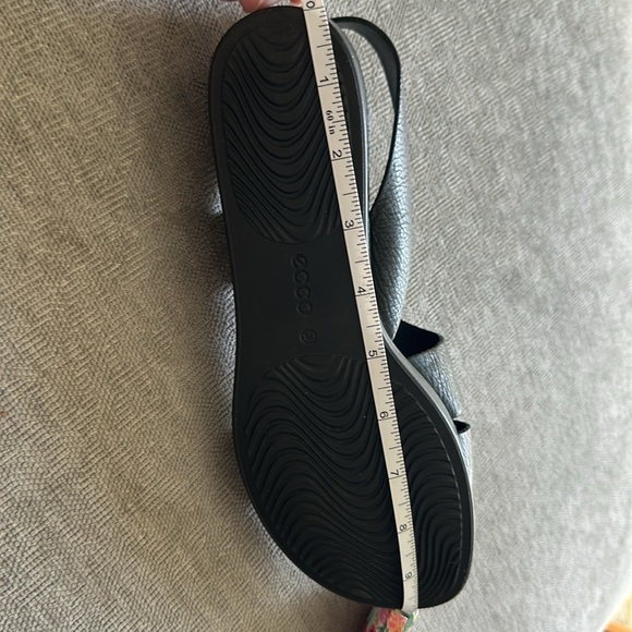 Ecco 39/8 Two Strap Black Sandal - Picture 8 of 8